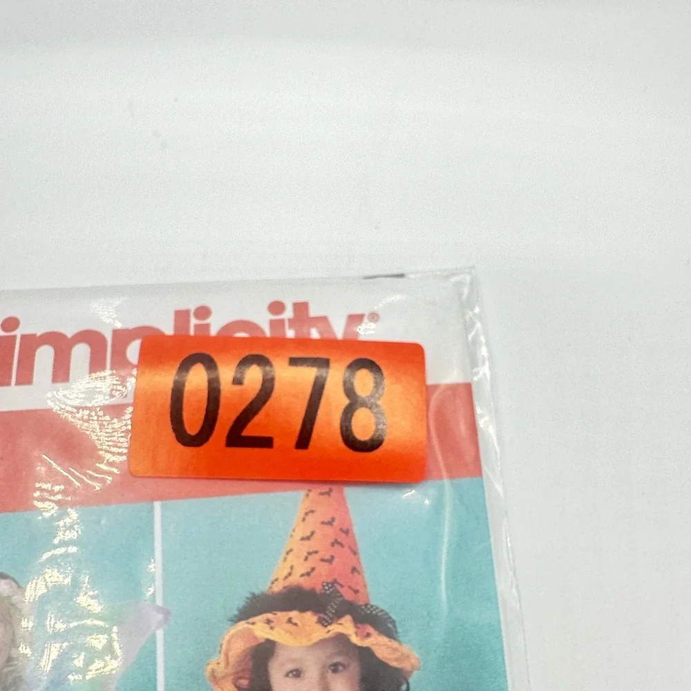 Simplicity Sewing Pattern 2073 Toddlers Costume Toddler Size A (1/2-4) Uncut FF
